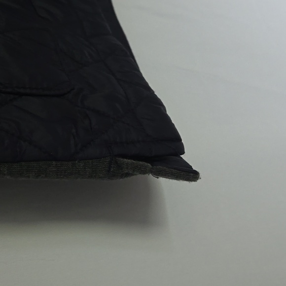 Vest - Picture 4 of 11